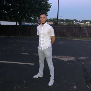 Meet your Posher, Luis